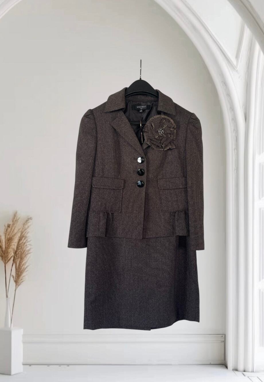 Nine West Womens Brown 2 Piece Blazer & Skirt Suit Size 4